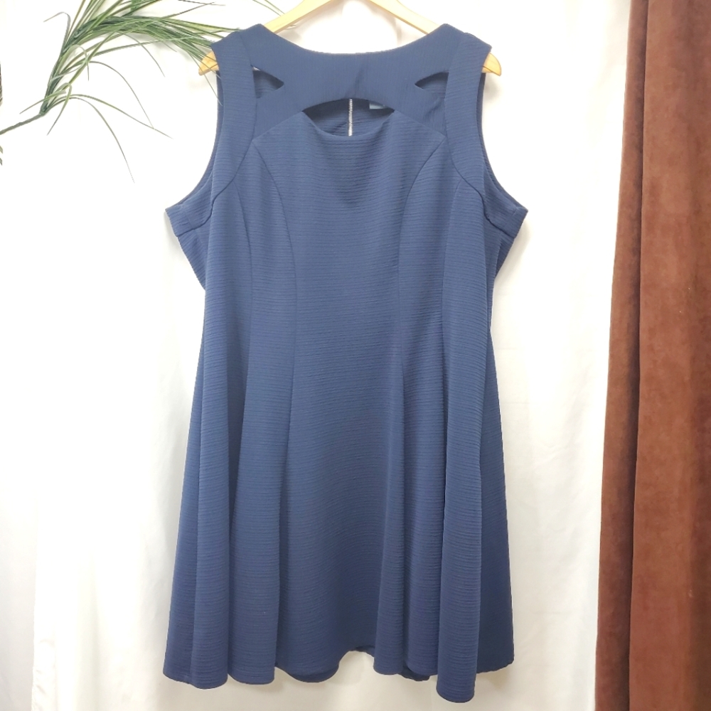Gabby Skye Deep Blue Sleeveless Dress